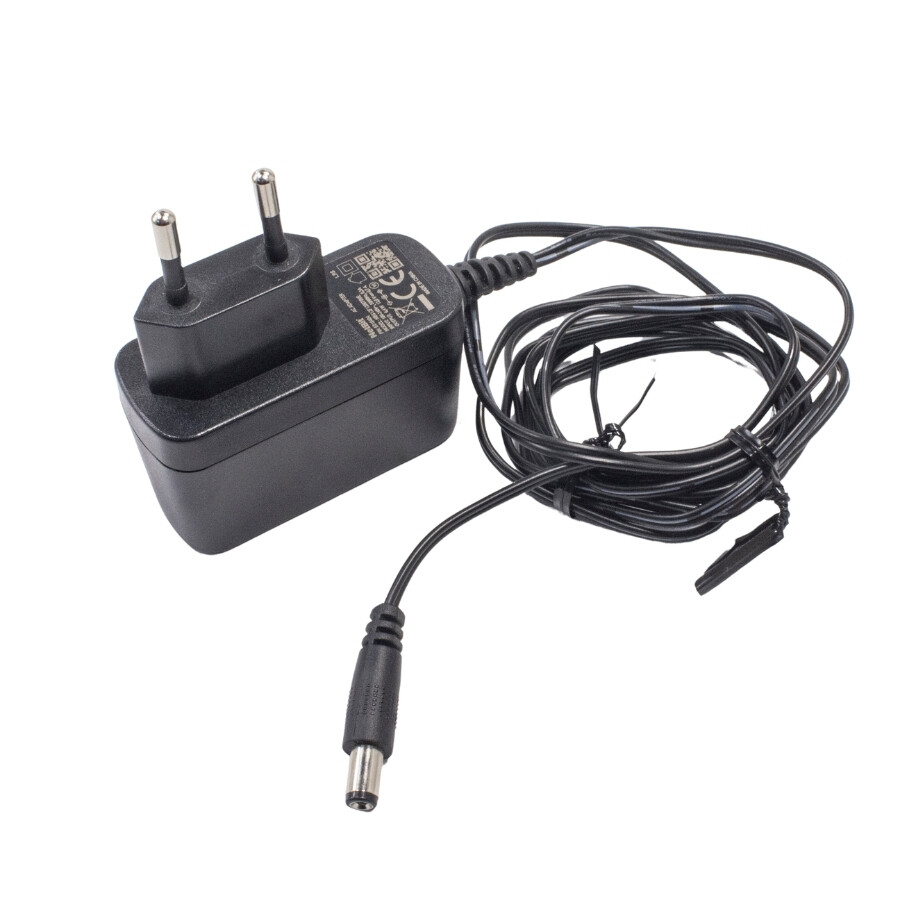  Netbit 12v 0.7a Adaptör